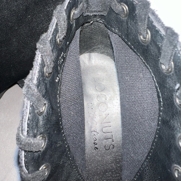 Coconuts By Matisse black open front faux suede bootie! Size 8.5 tts SO CUTE! - Picture 3 of 5